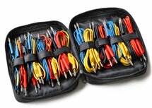 Peaktech 8202 - Jeu de câbles de mesure (24 pièces) pour application dans un laboratoire, avec fiches bananes 4 mm Peaktech 8202 - Jeu de câbles de mesure (24 pièces) pour application dans un laboratoire, avec fiches bananes 4 mm